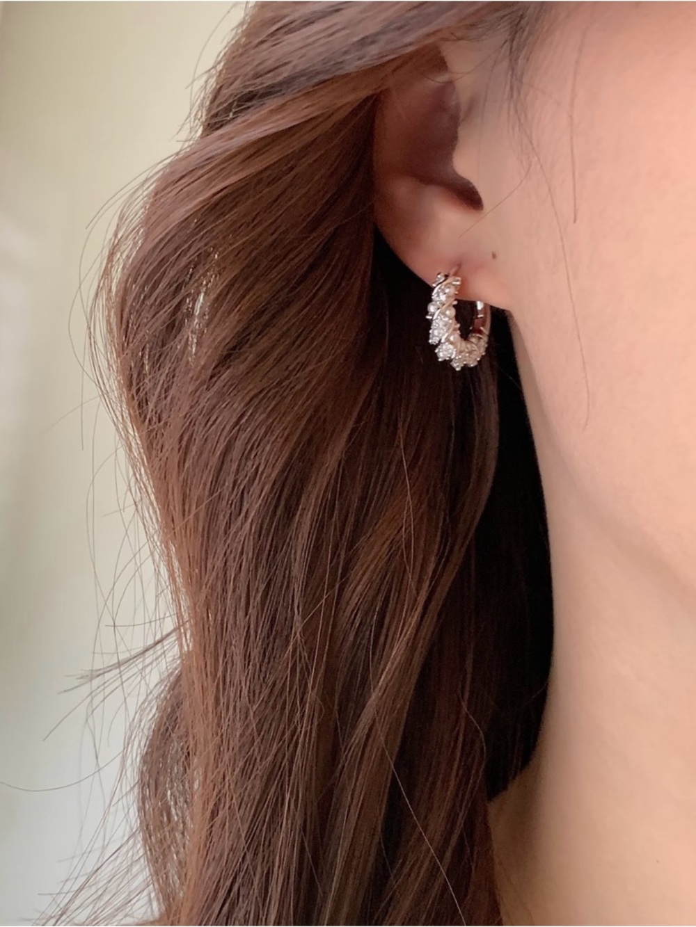 Chic Twisted Pearl Hoops | 1.8cm | S925 Silver Needle | Feminine & Modern